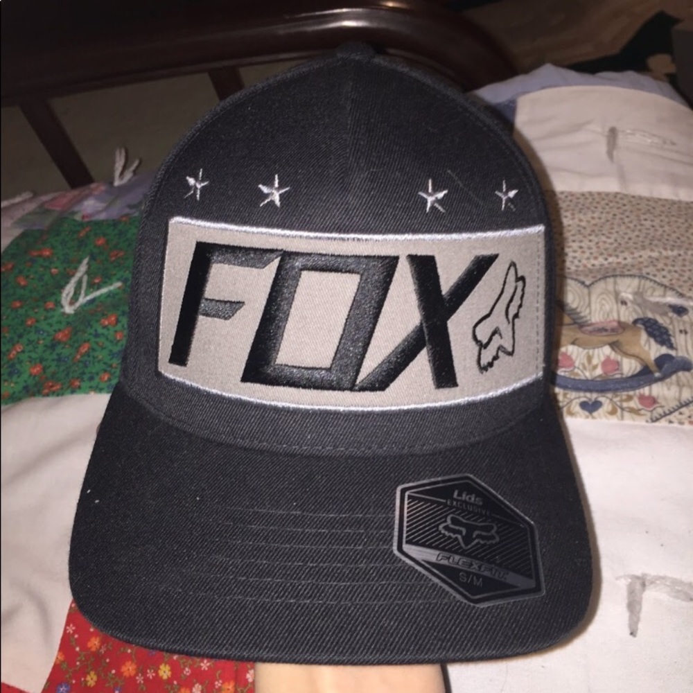 Black Fox Hat